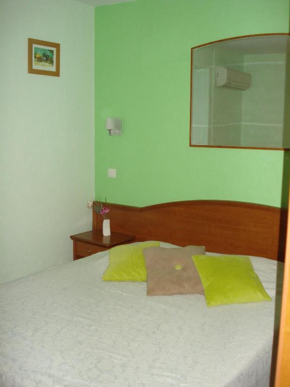 Chambres D'Hotes La Chaumiere Arcy-sur-Cure Room photo
